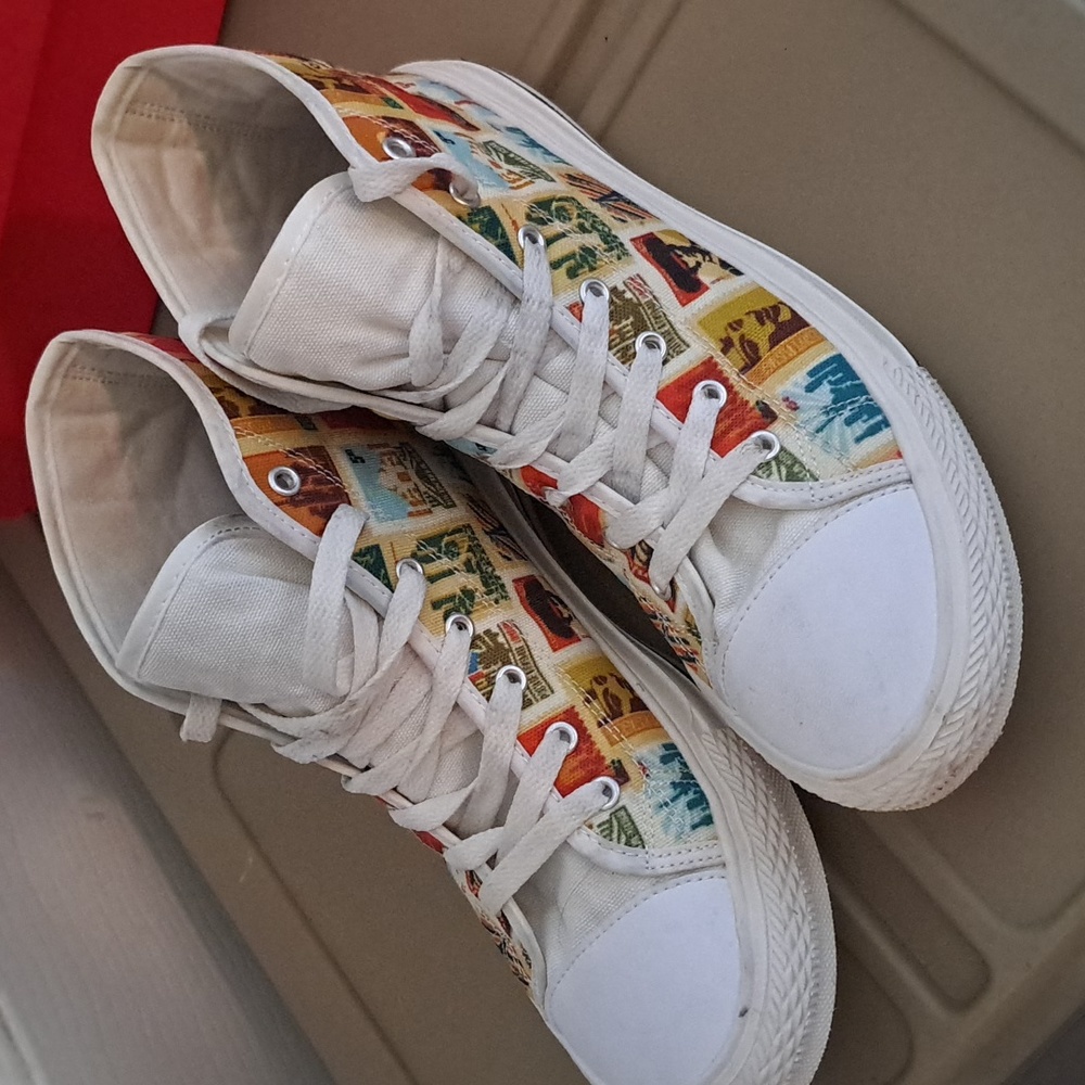 Groovebags postage stamp hi top sneakers